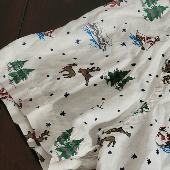 Free Planet Christmas Theme White Button Down Shirt Adult Size Small - Picture 4 of 16